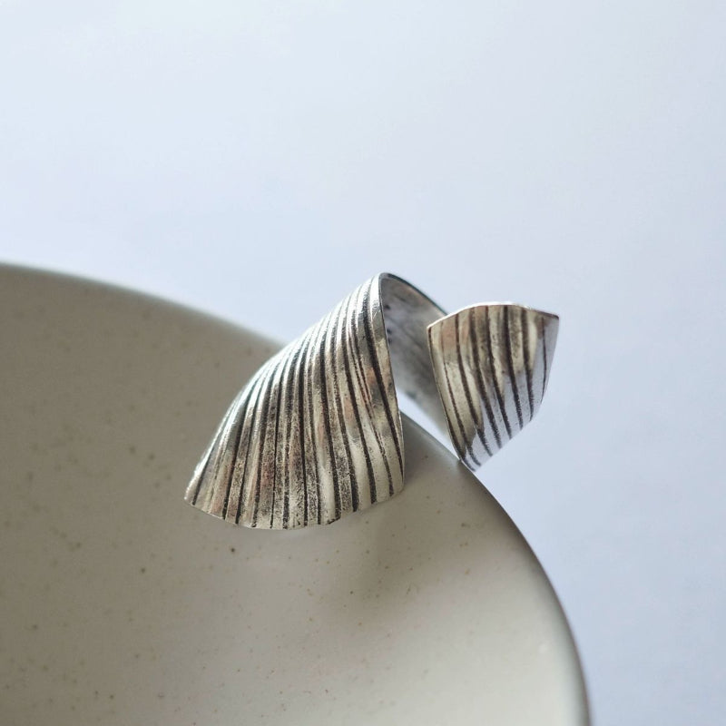 Chinese Style Textured Couple Ring - Modomu