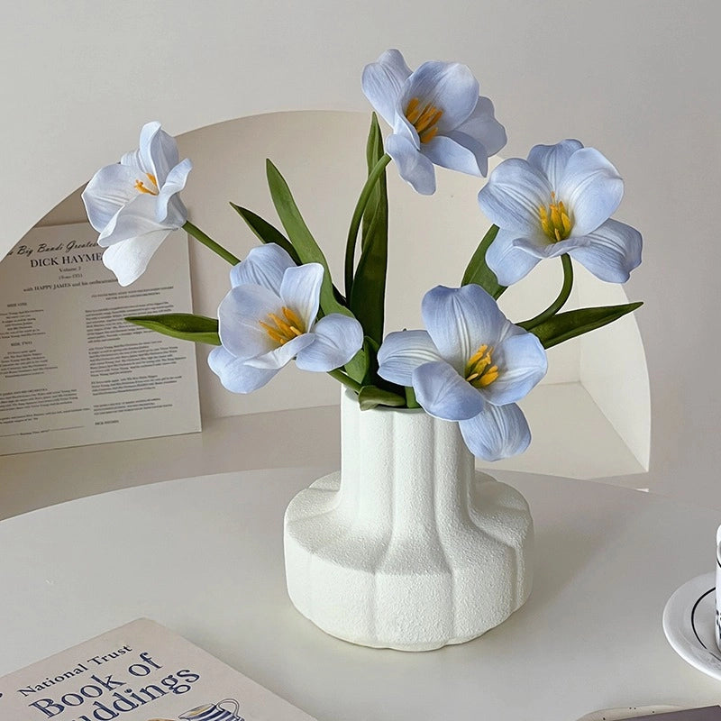 Oil Painting Style Tulip Stems - Modomu