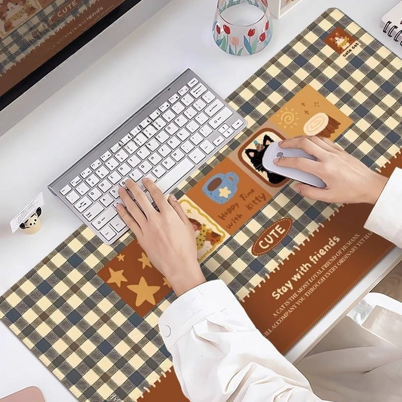 Retro Checkered Kitten Mouse Pad