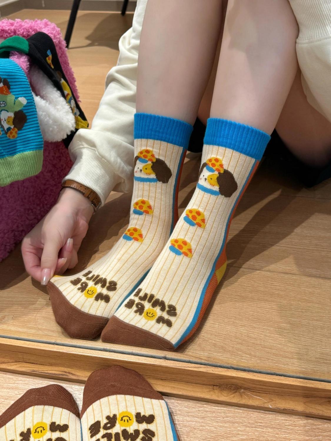 Cute Puppy Graphic Tube Socks - Modomu