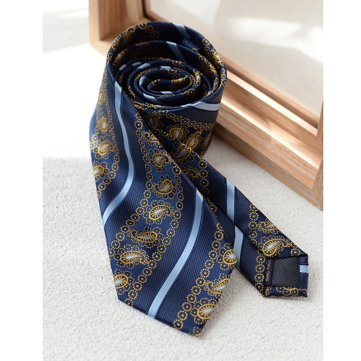 Retro Pattern Tie for Suits - Modomu