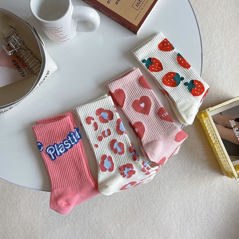 Strawberry Pattern Everyday Socks