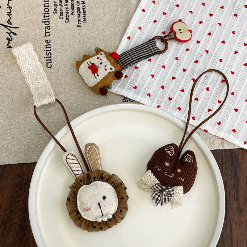 Cartoon Bear Keychain Charm - Modomu