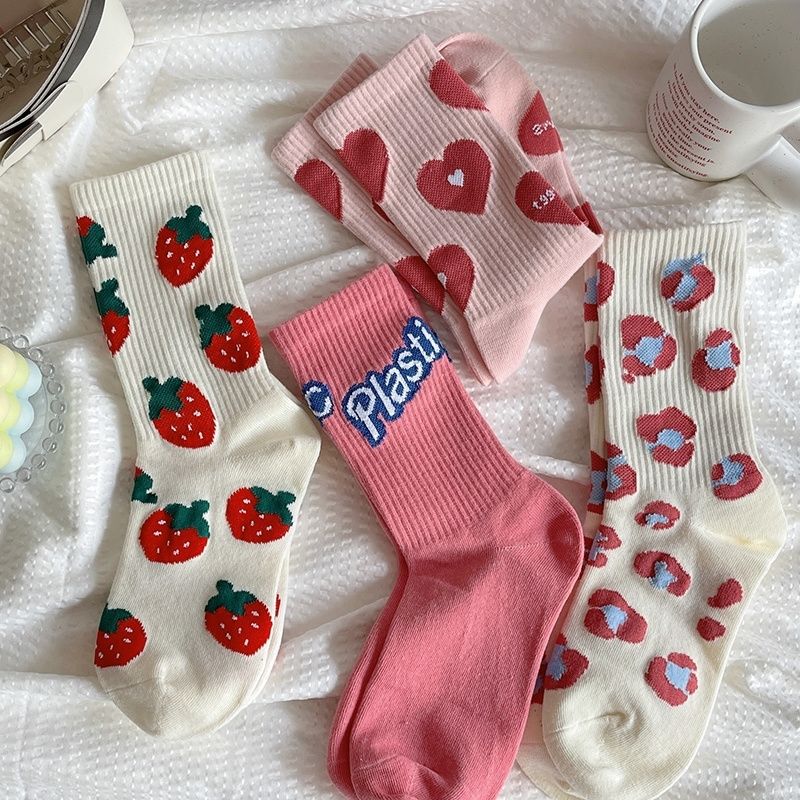 Strawberry Pattern Everyday Socks