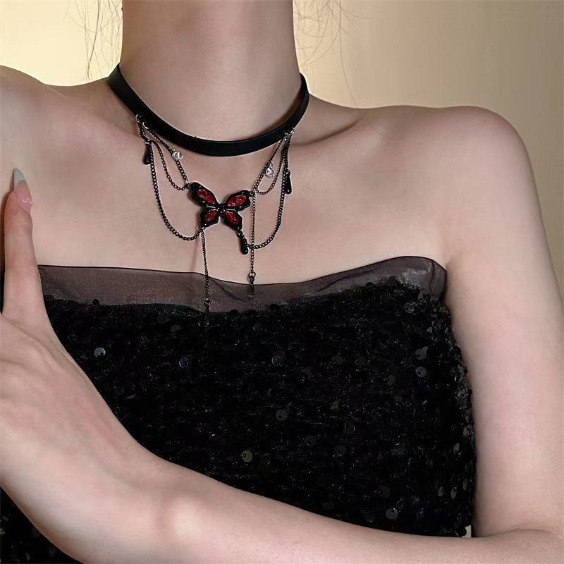 Butterfly Chain Drop Collar
