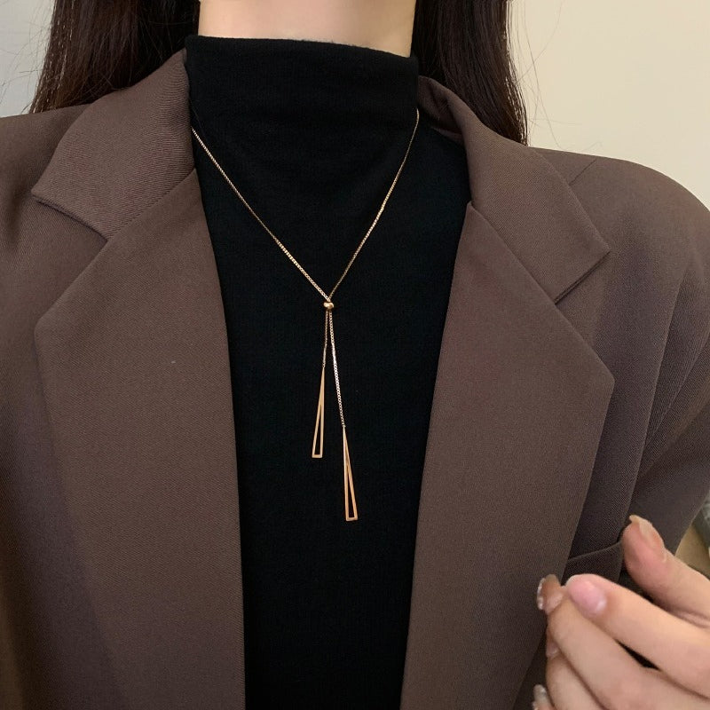 Titanium Triangle Pendant Necklace - Modomu