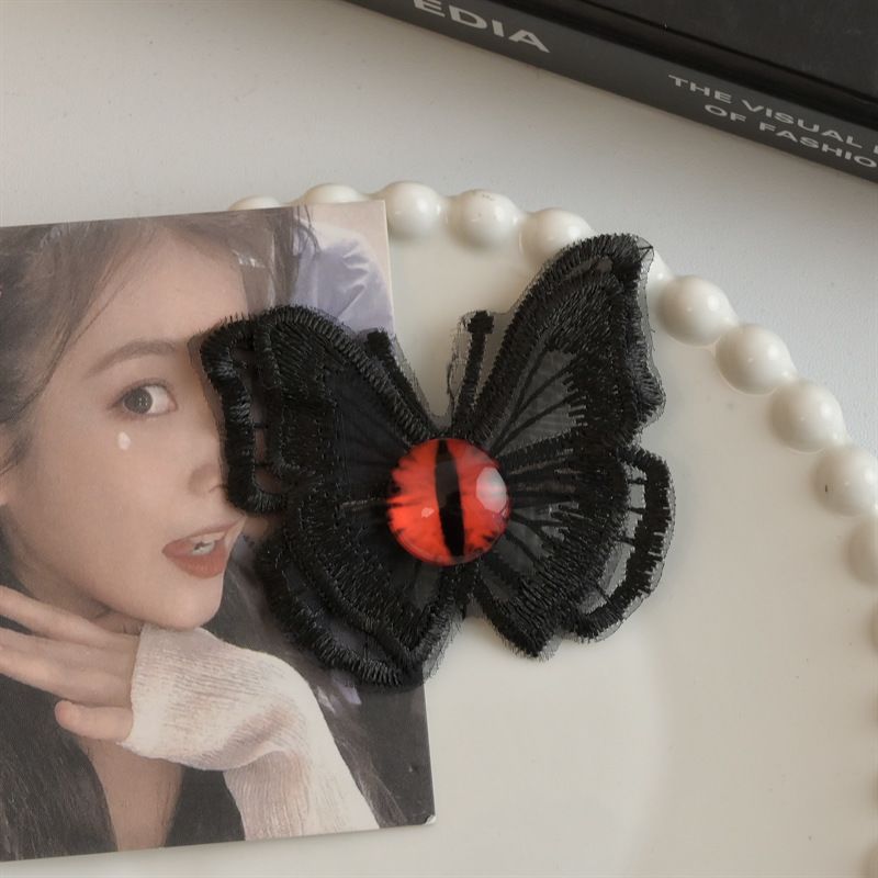 Staring Lace Butterfly Clip