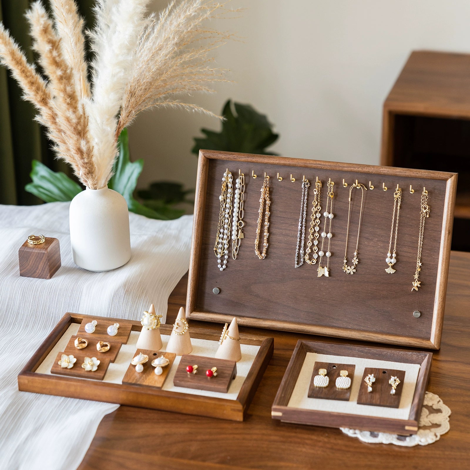 Bracelet Tray Storage