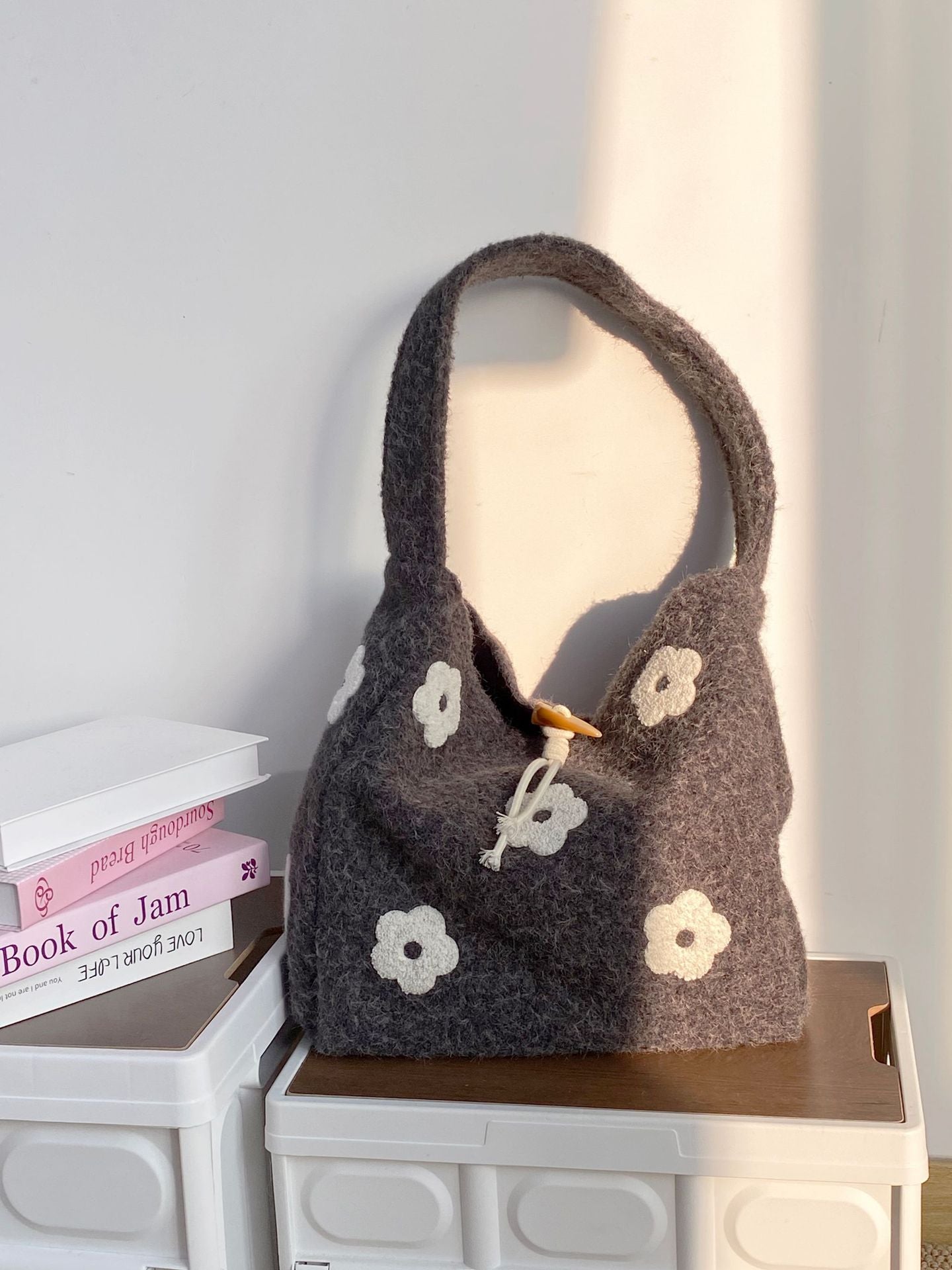 Plush Floral Shoulder Tote Bag - Modomu