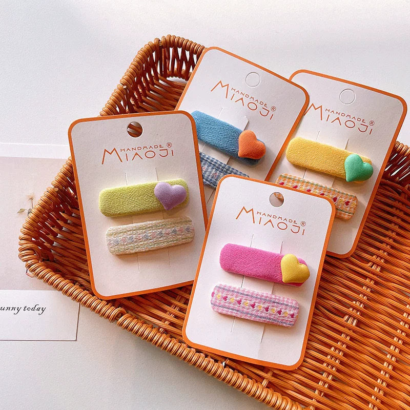 Floral Hairpin With Delicate Detail