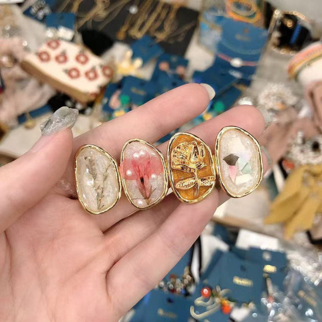 Oval Dried Flower Hair Clip - Modomu