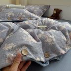 Ditsy Floral Buttoned Bedding Set