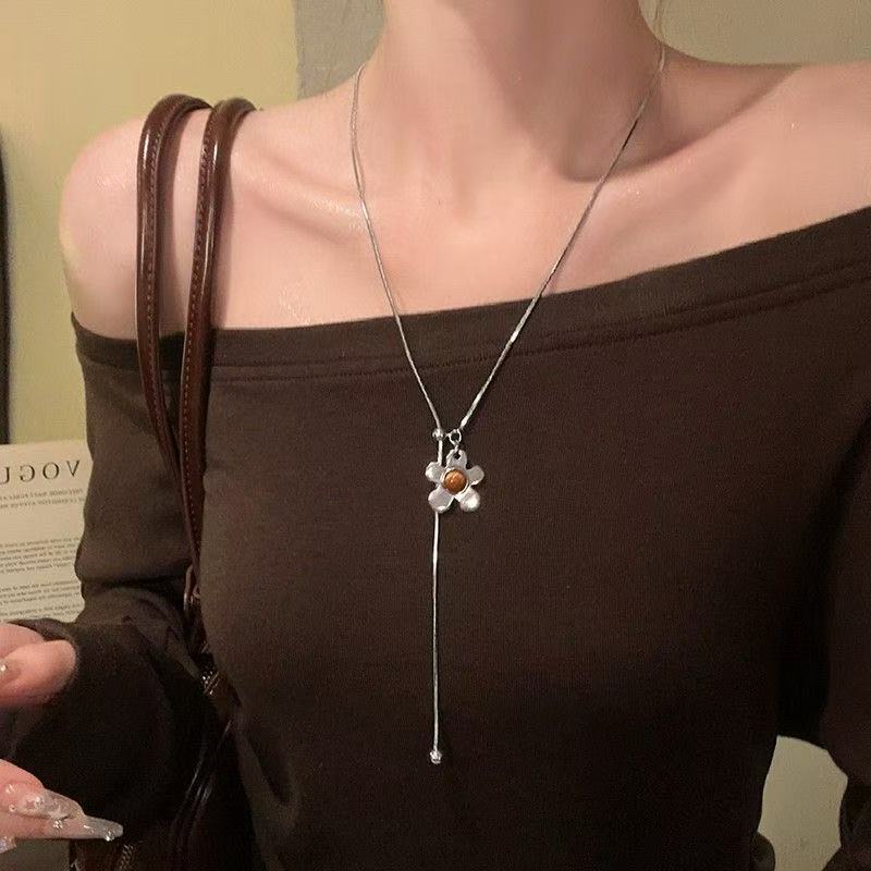 Silver Flower Pendant Necklace - Modomu