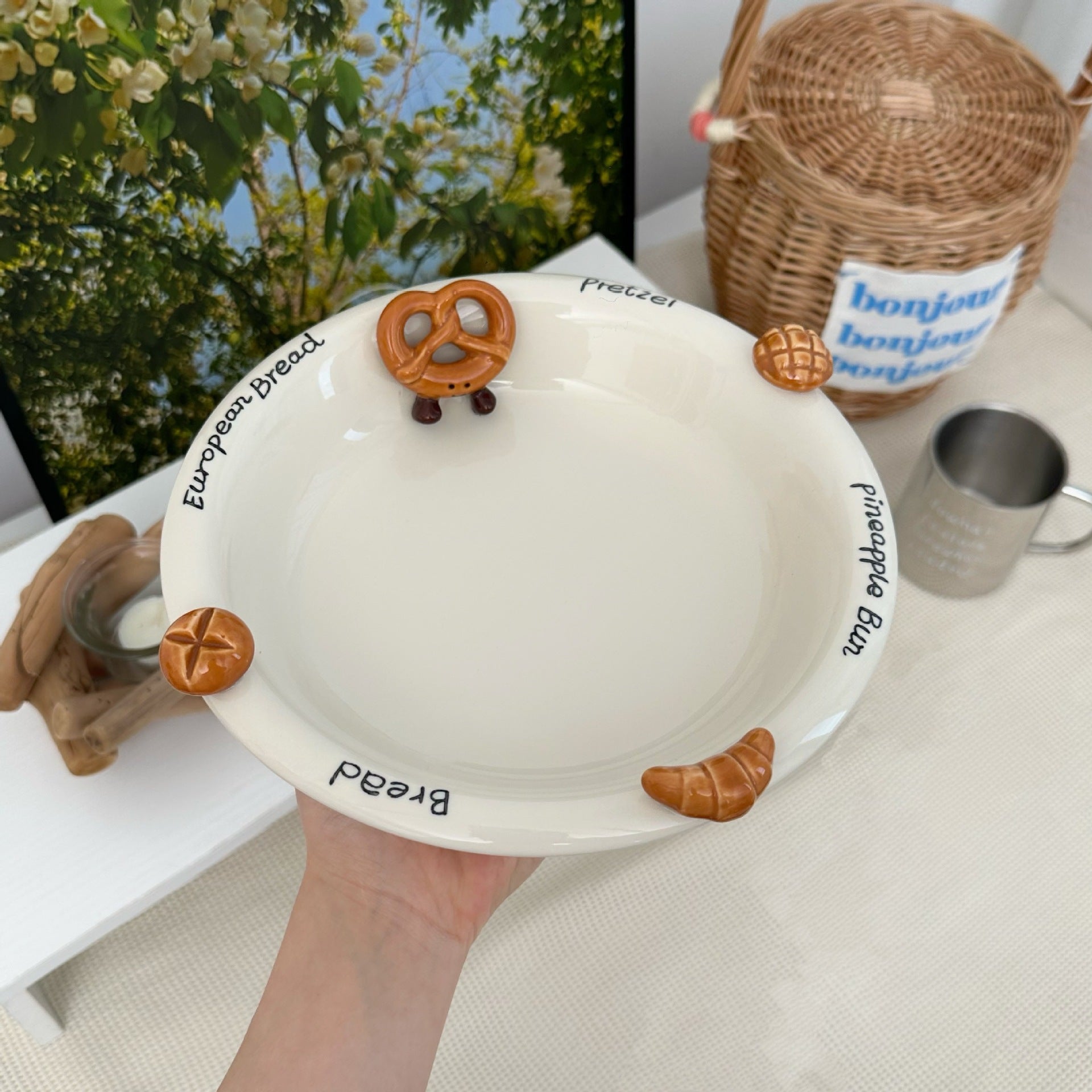 Embossed Croissant Ceramic Bowl - Modomu