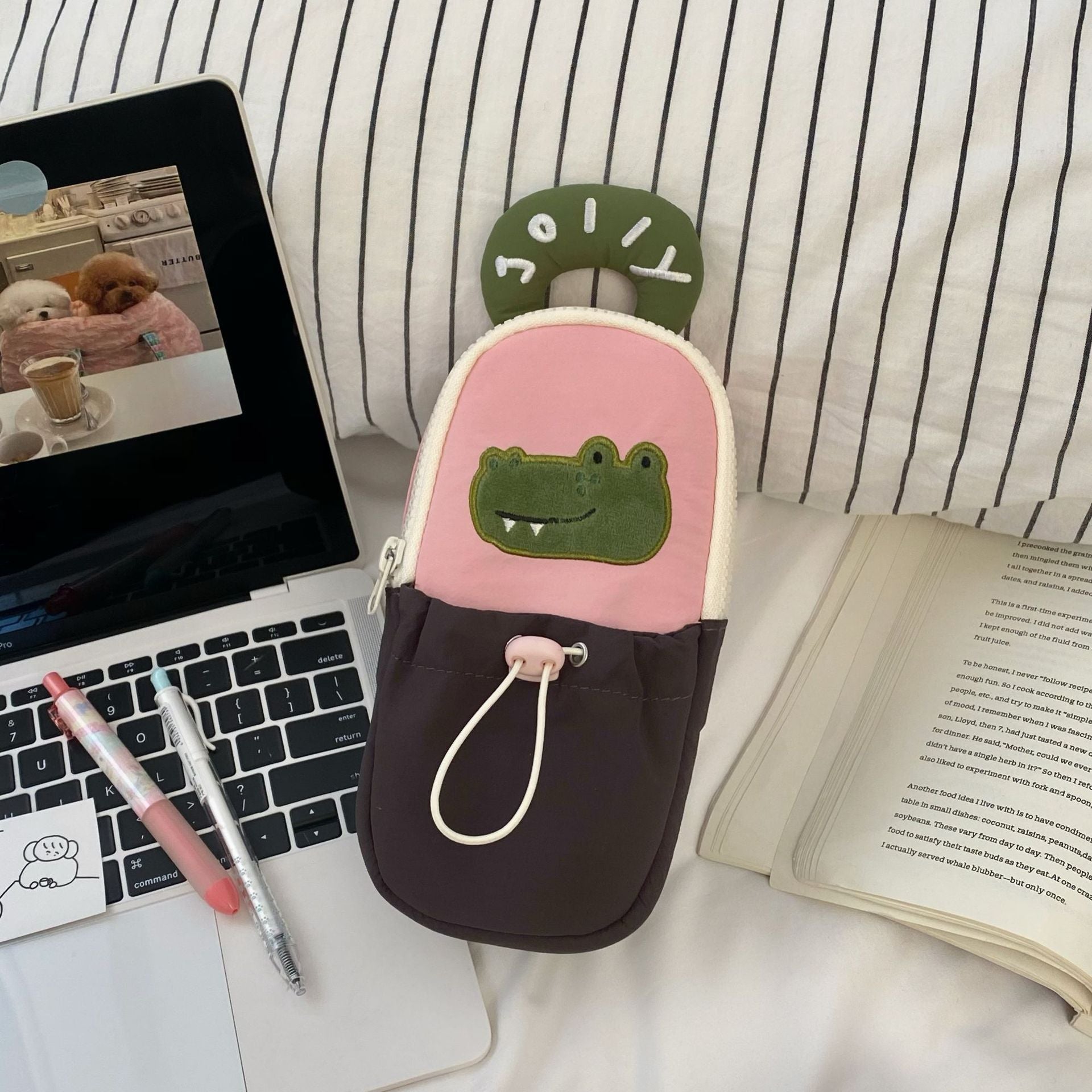Standing Cartoon Pencil Case Organizer - Modomu