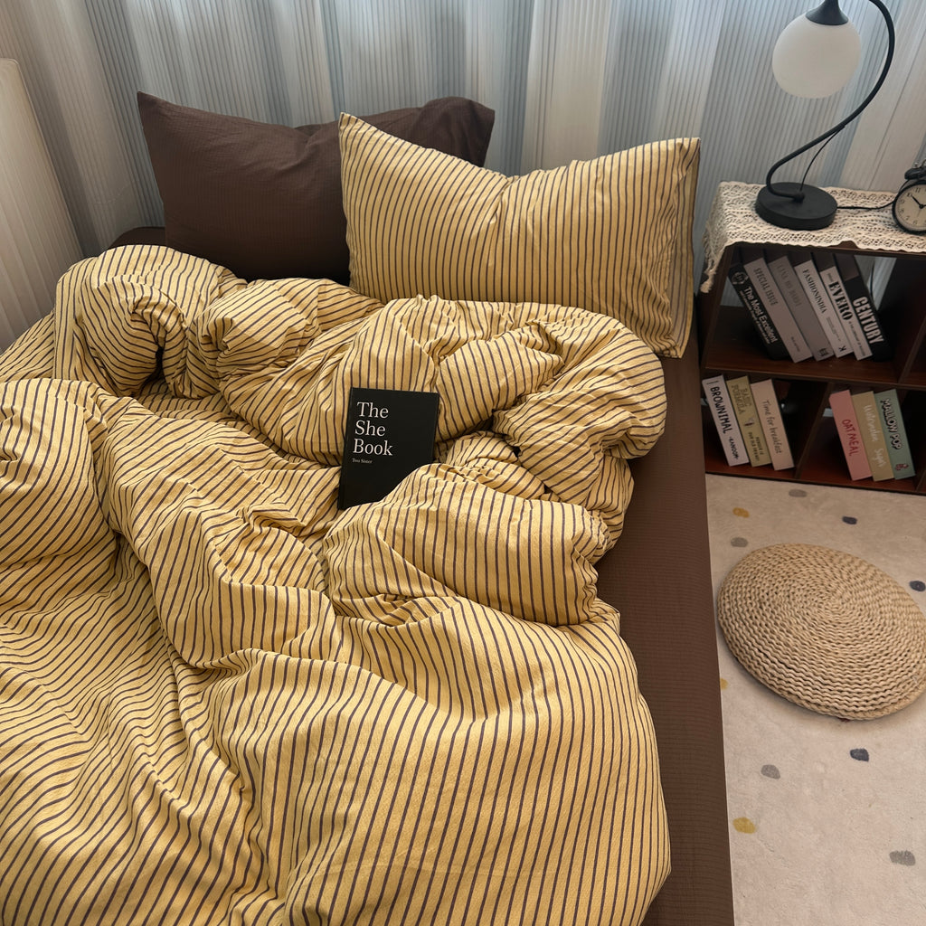 Vintage Stripe Bedding Set