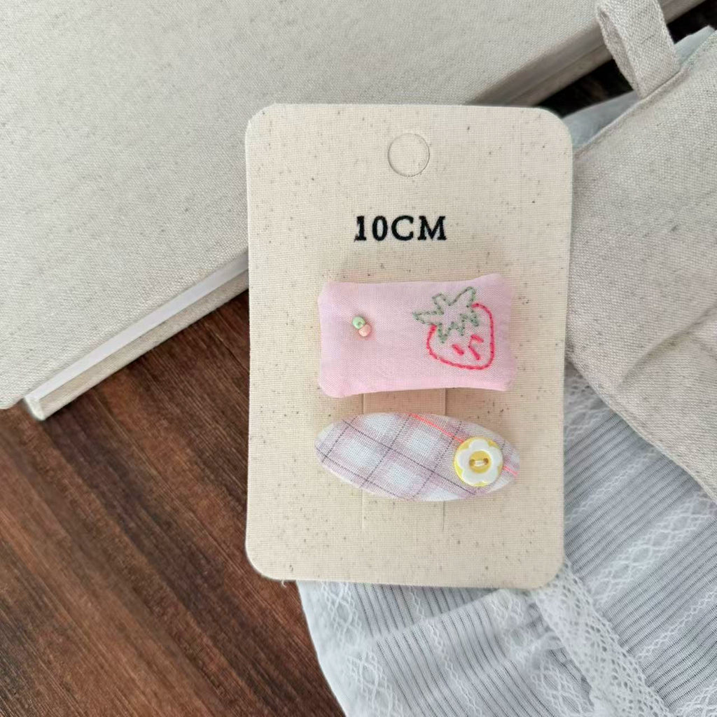 Embroidered Plaid Fabric Hair Clip - Modomu