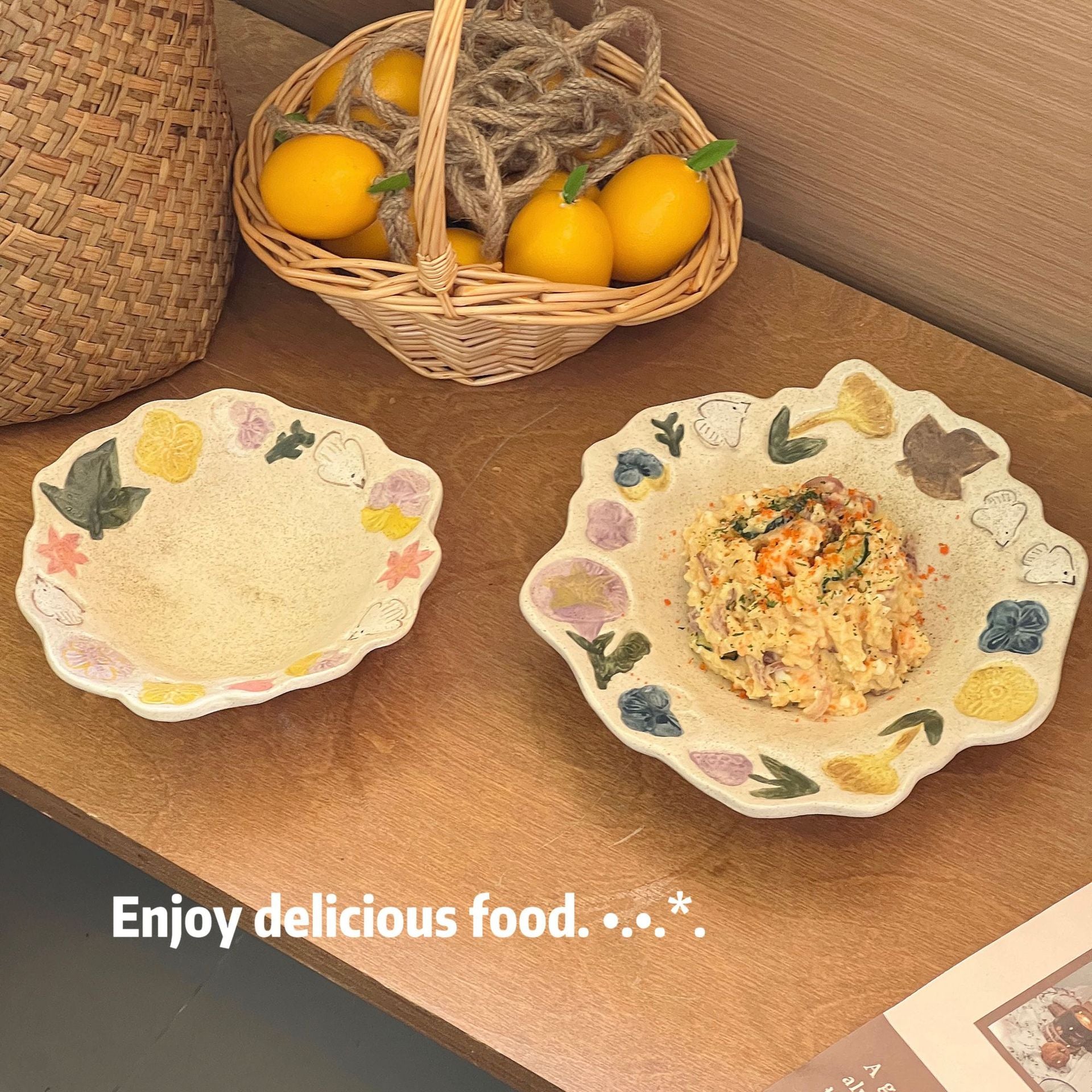 Relief Rose Dinnerware Set - Modomu
