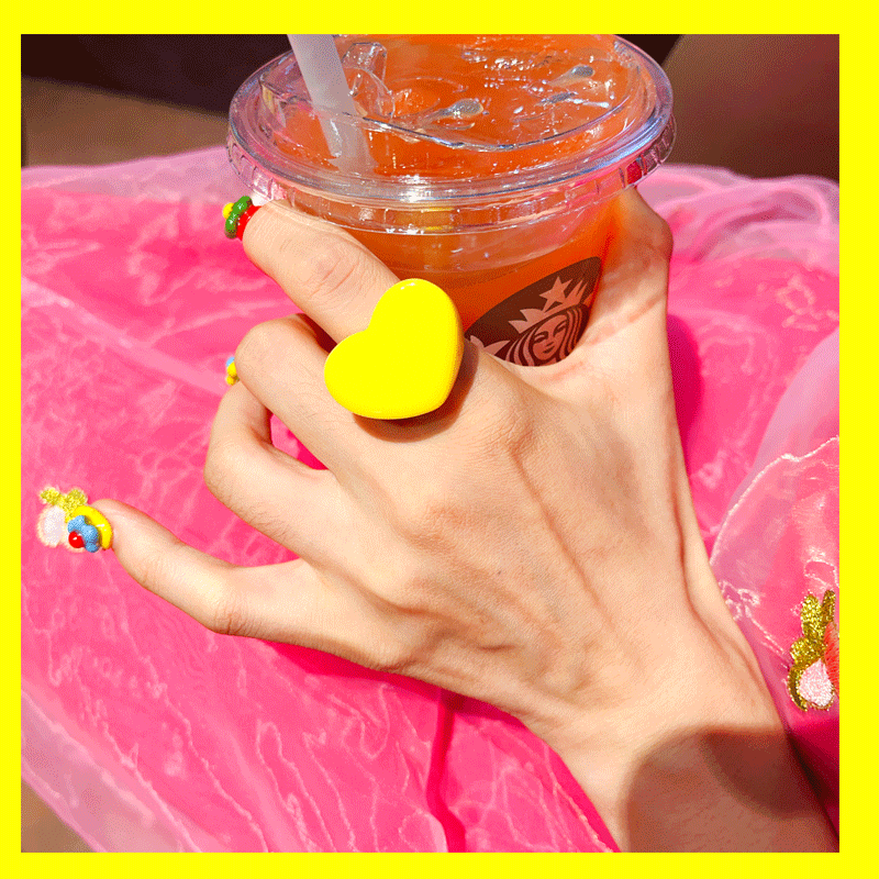 Vintage Acrylic Love Ring - Modomu