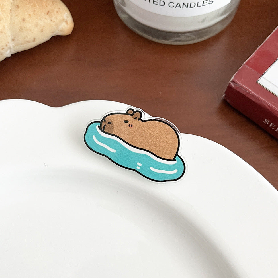 Cartoon Capybara Acrylic Brooch - Modomu