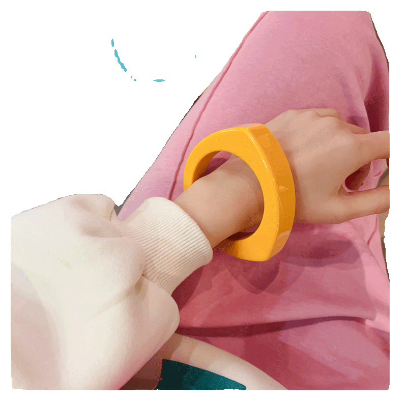 Geometric Acrylic Statement Bracelet - Modomu