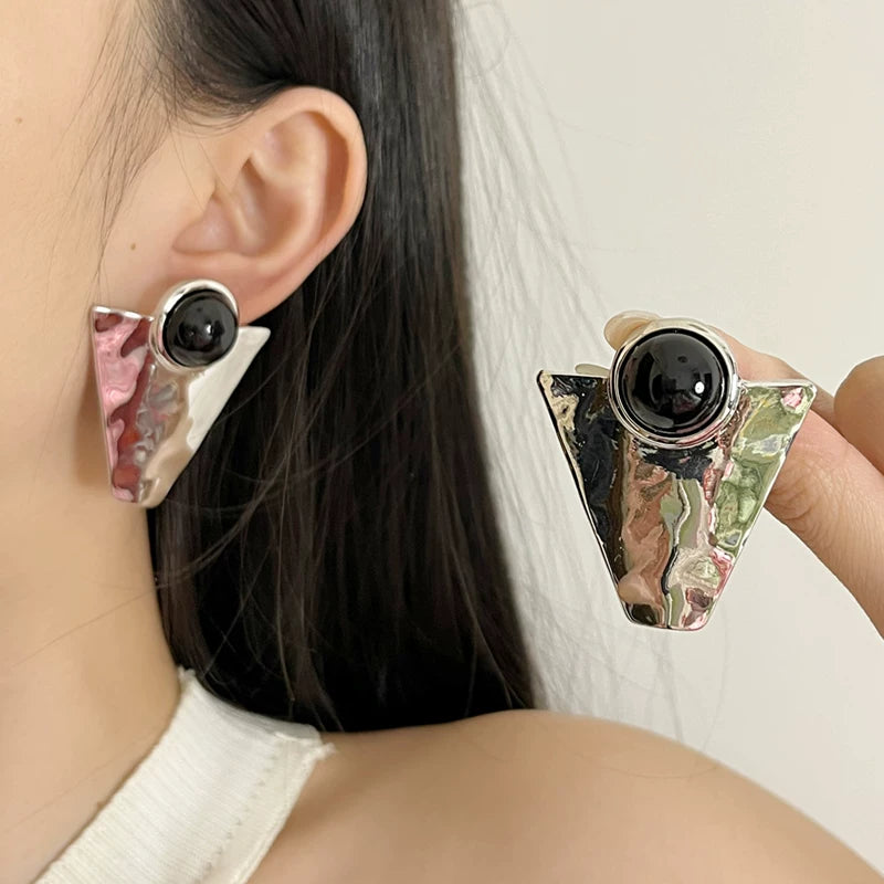 Geometric Pearl Stud Earrings - Modomu