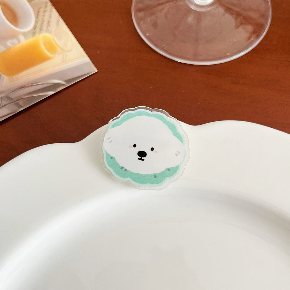 Cute Dog Acrylic Brooch - Modomu