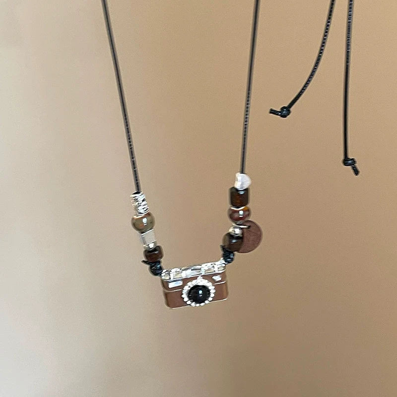 Retro Camera Pendant Pearl Necklace - Modomu