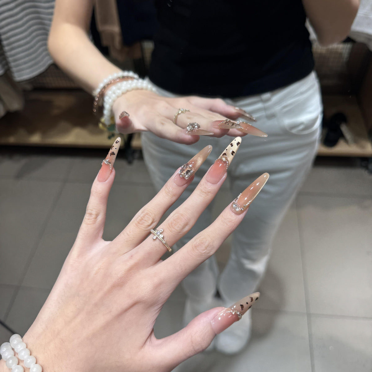 Leopard Chain Press On Nails