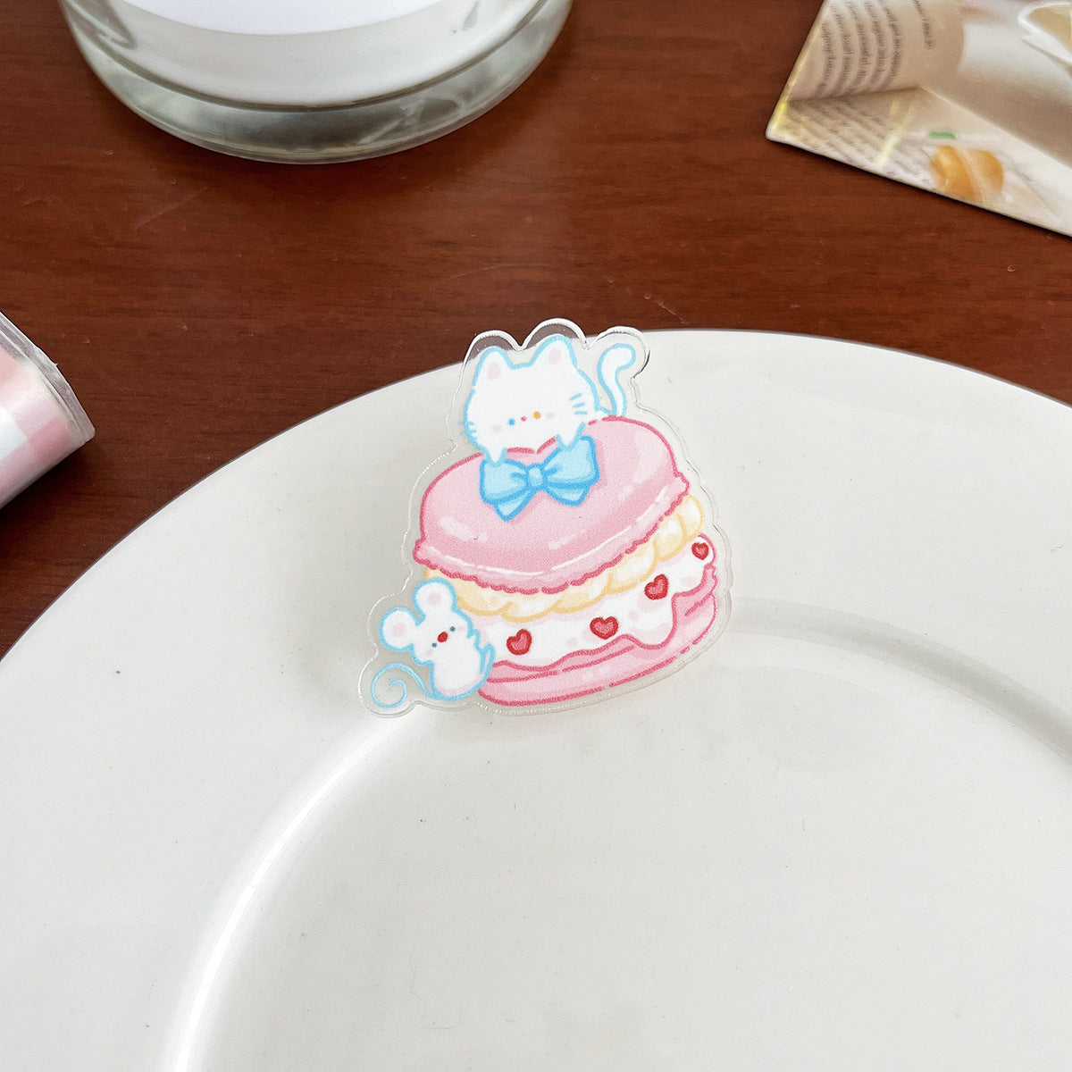 Cute Cartoon Acrylic Brooch - Modomu