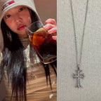 Diamond Cross Pendant Necklace - Modomu