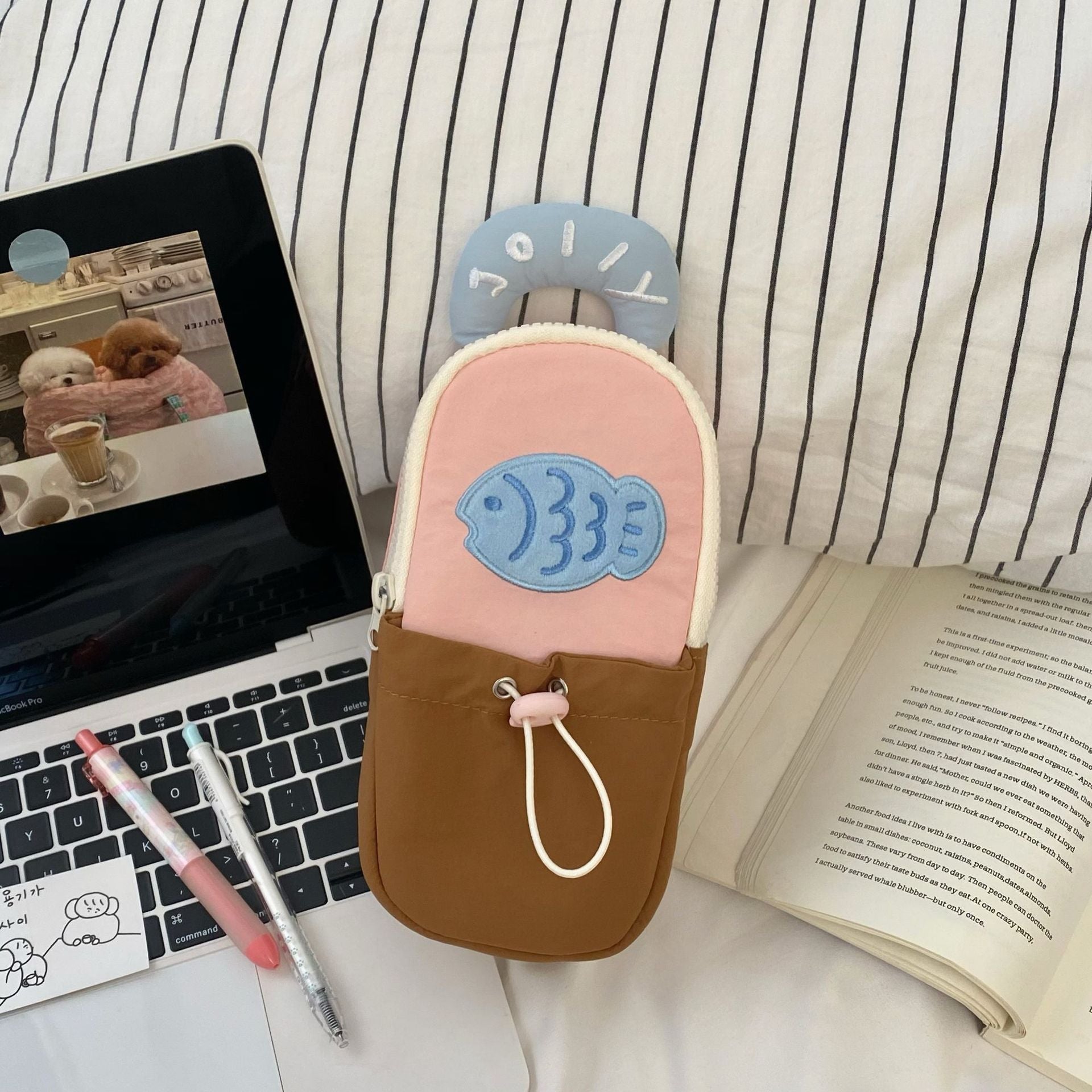 Standing Cartoon Pencil Case Organizer - Modomu