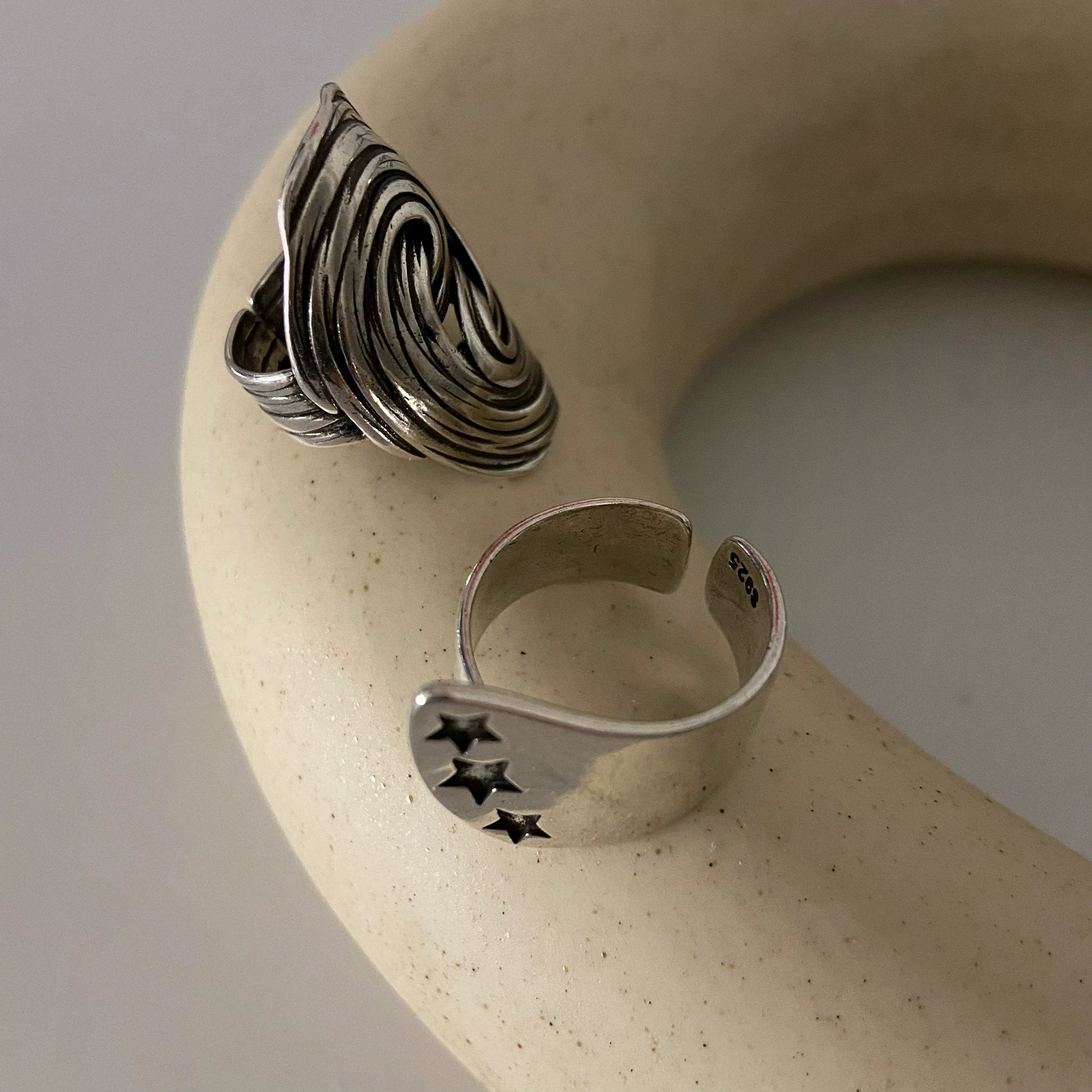 Retro Locomotive Star Ring - Modomu