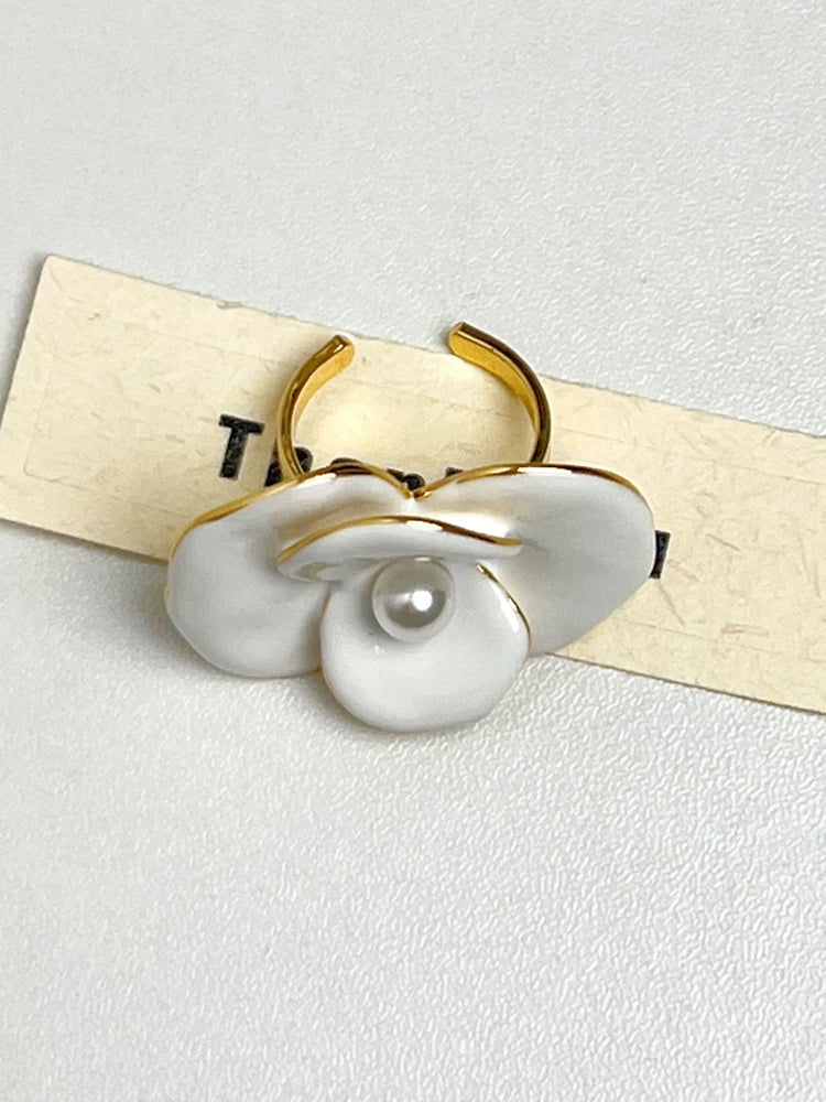 Floral Pearl Adjustable Ring - Modomu