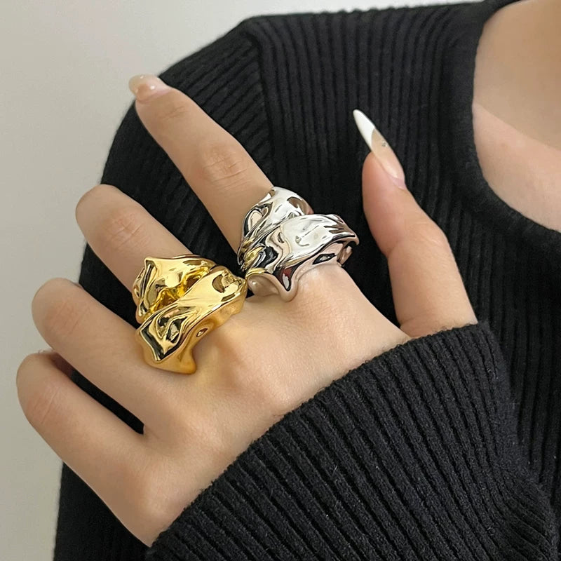 Irregular Hollow Statement Ring - Modomu