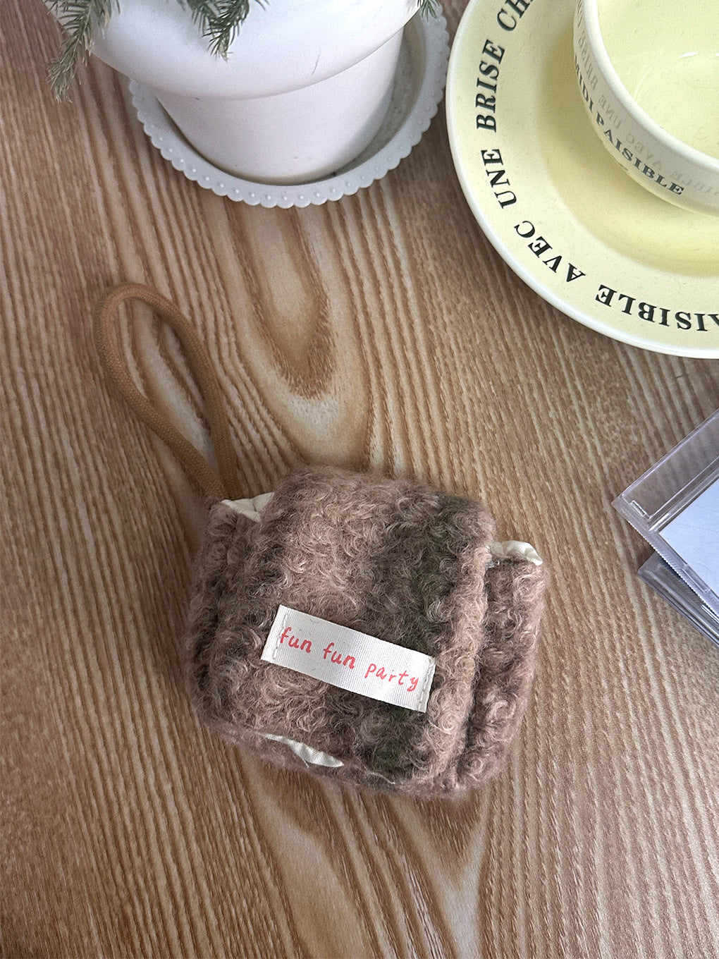 Plush Mini Earphone Case - Modomu