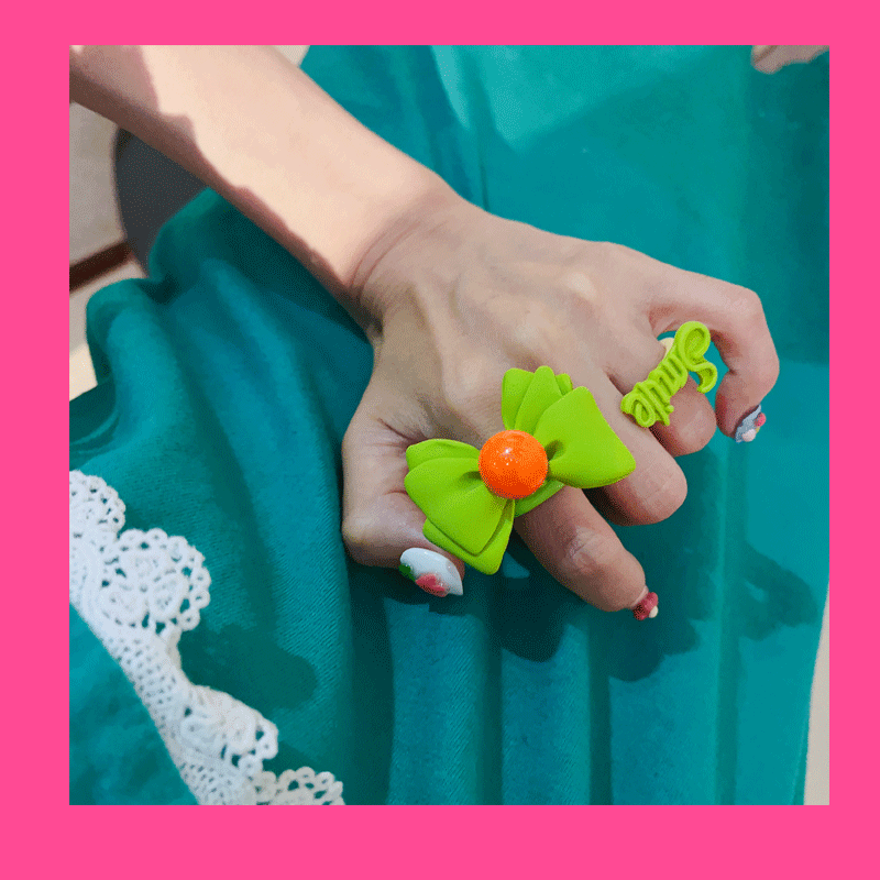 Exaggerated Bow Statement Ring - Modomu