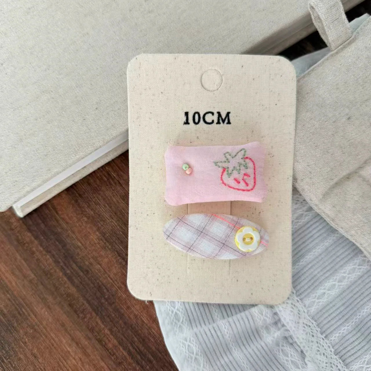 Embroidered Plaid Fabric Hair Clip - Modomu