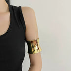 Curved Open Cuff Bracelet - Modomu