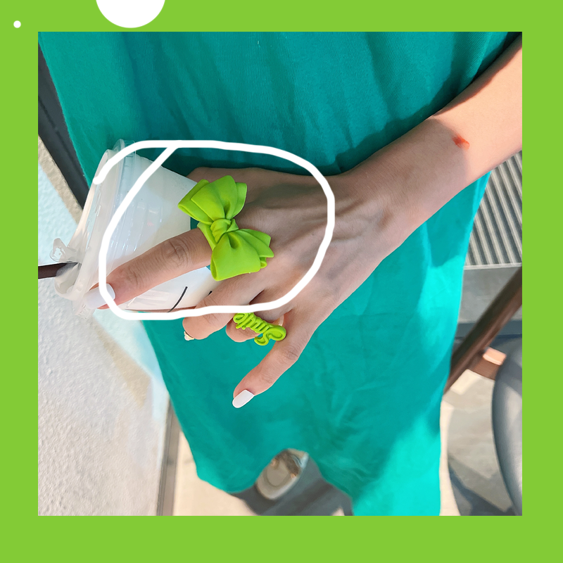 Exaggerated Bow Statement Ring - Modomu