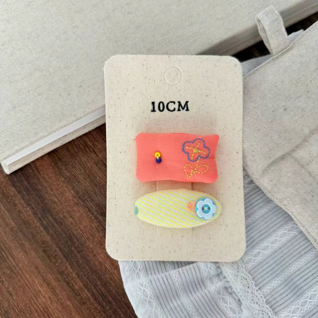 Embroidered Plaid Fabric Hair Clip - Modomu