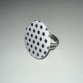 Minimal Resin Polka Dot Ring - Modomu