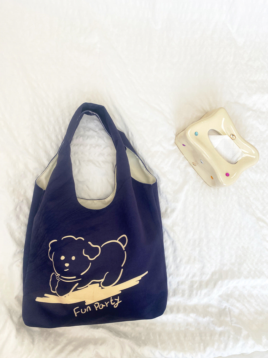 Cartoon Flocking Shoulder Tote - Modomu