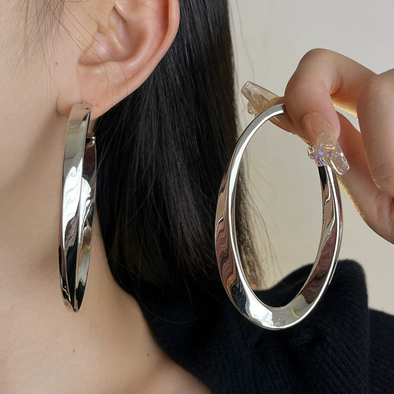 Geometric Oval Statement Earrings - Modomu