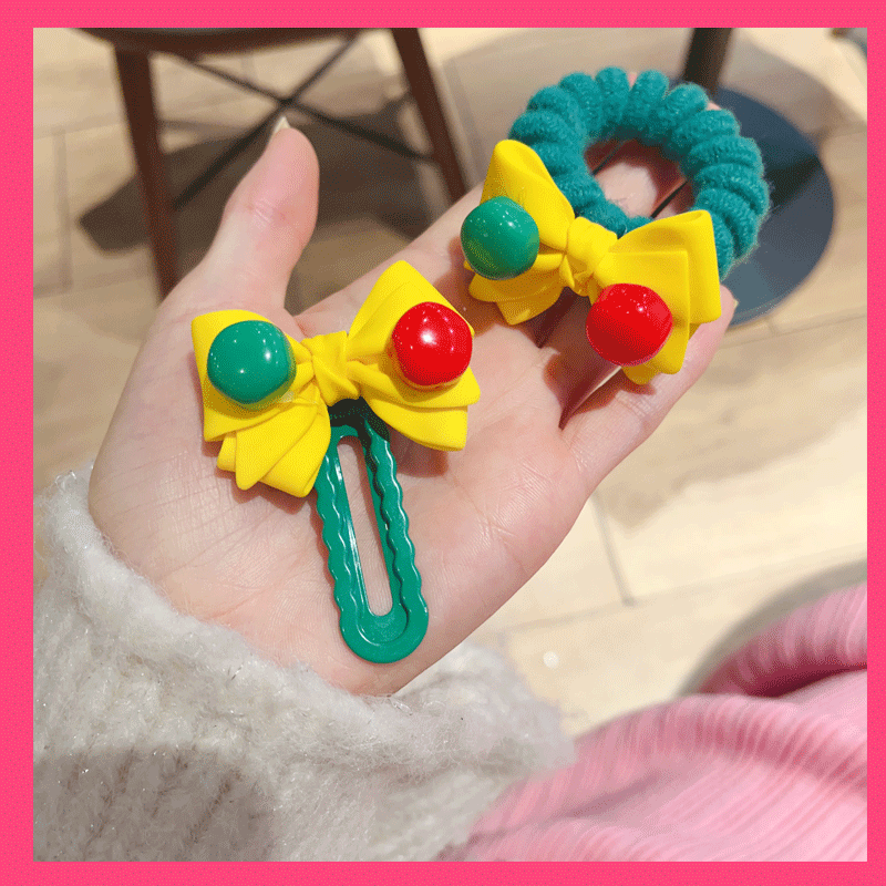 Exaggerated Bow Statement Ring - Modomu