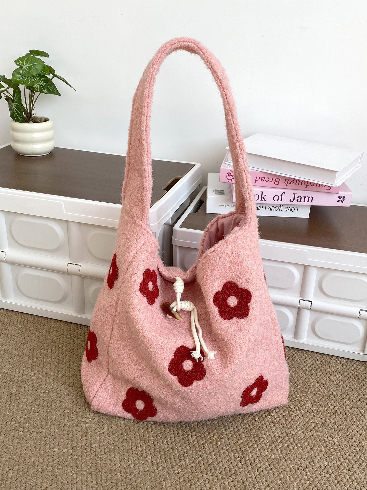 Plush Floral Shoulder Tote Bag - Modomu