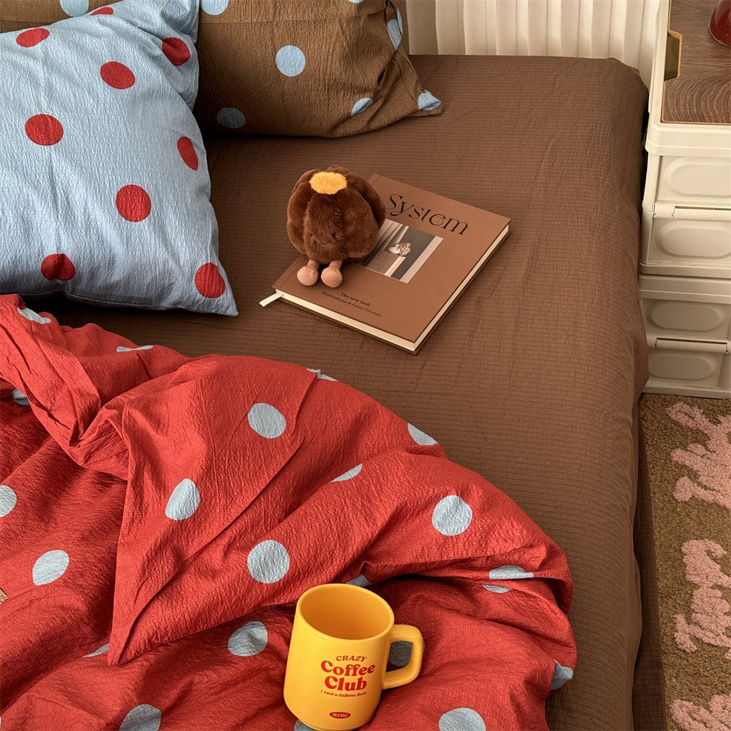Contrast Polka Dot Bedding Set