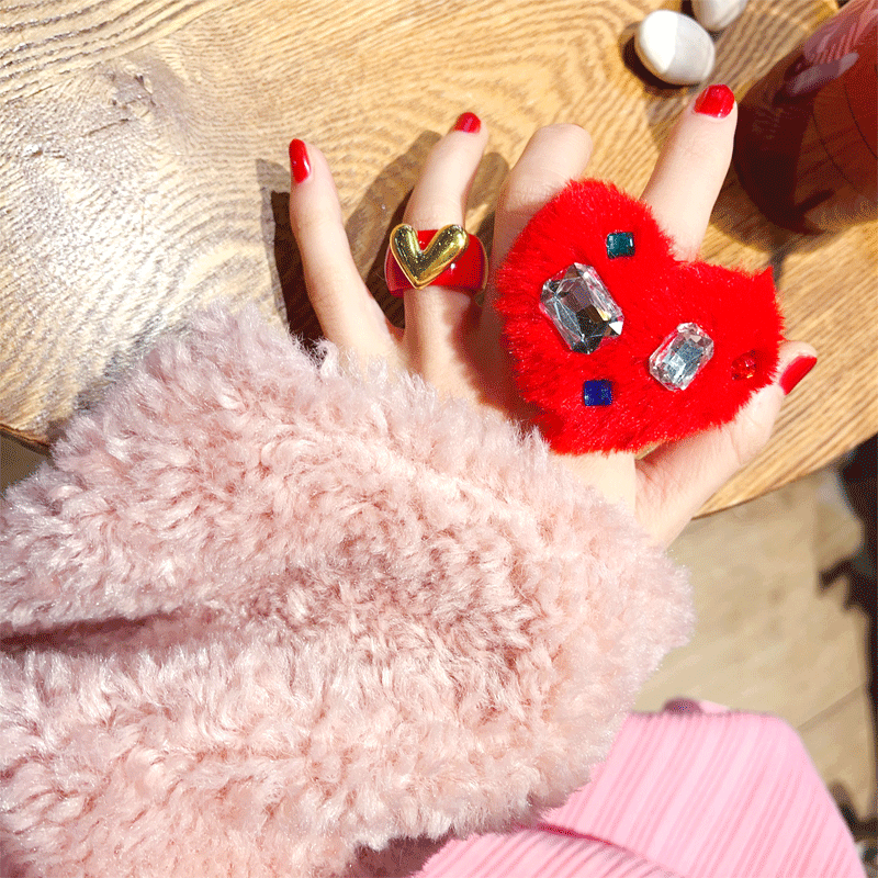 Adjustable Heart Plush Ring - Modomu