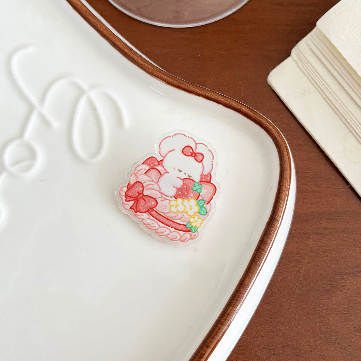 Cute Cartoon Acrylic Brooch - Modomu