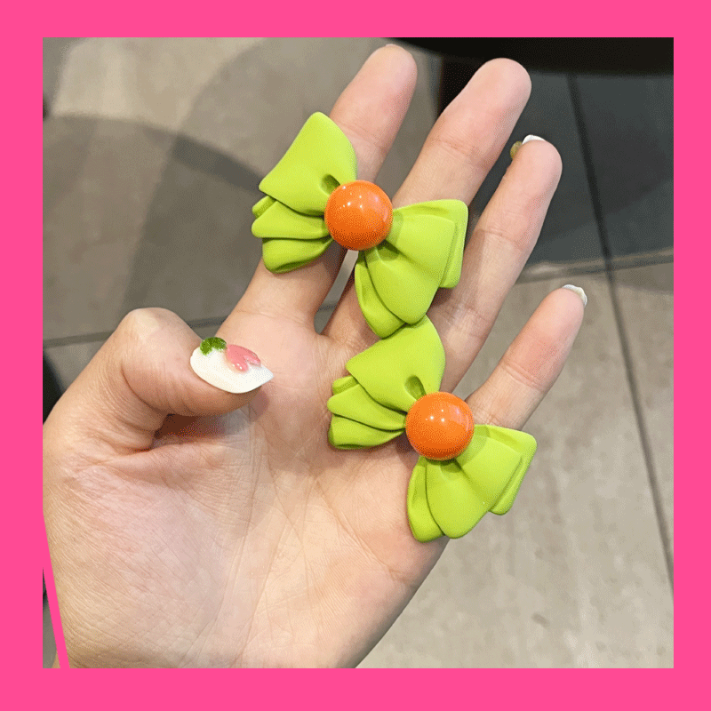 Exaggerated Bow Statement Ring - Modomu